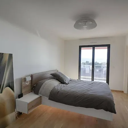 Appartement Ajaccio, 4 Pieces, 6 Personnes - Fr-1-61-497 Apartment *